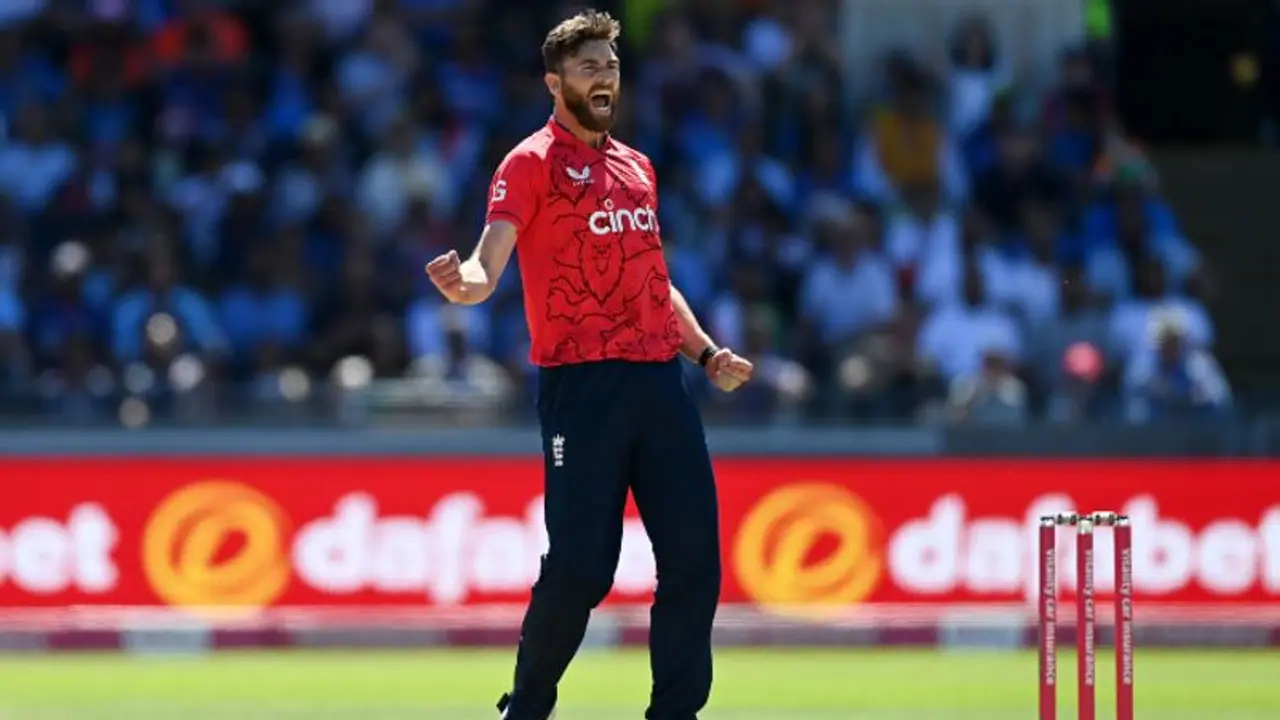 IPL 2024: CSK announce Richard Gleeson as replacement for injured Devon Conway for rest of the season IPL 2024: CSK announce Richard Gleeson as replacement for injured Devon Conway for rest of the season