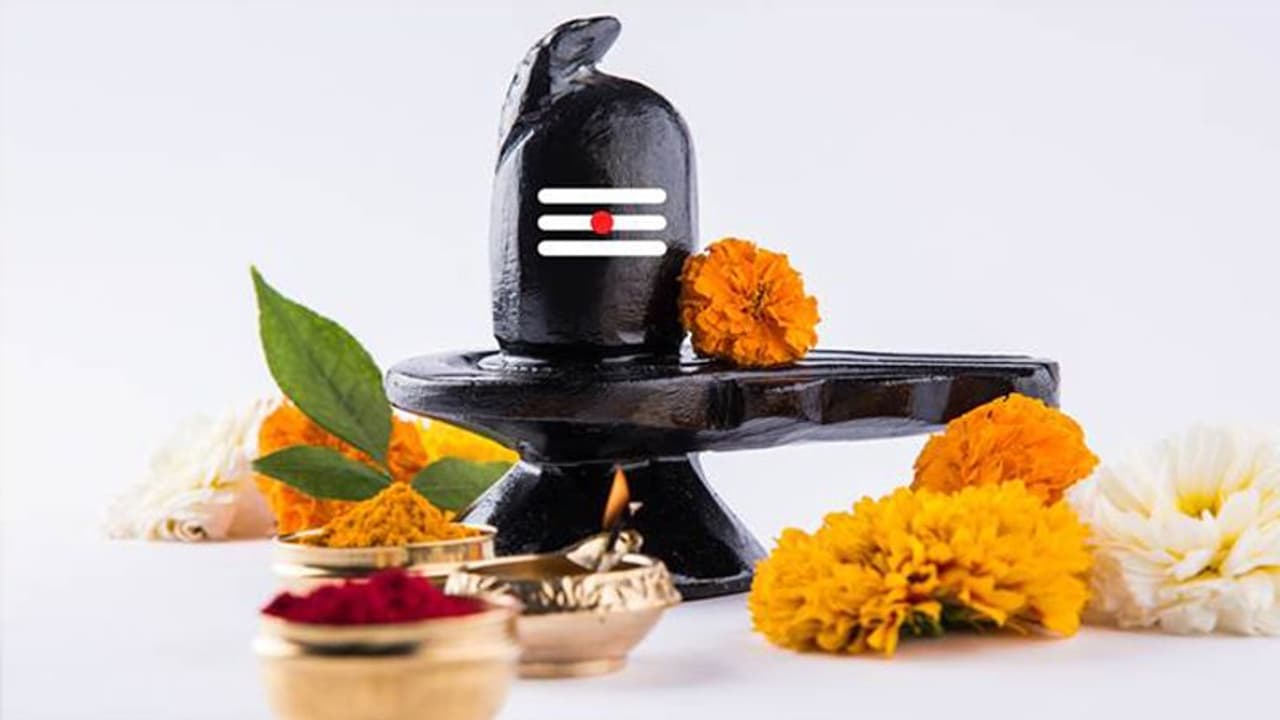 Som Pradosh July 2022: 11 जुलाई को 3 शुभ योगो में करें सोम प्रदोष का व्रत, जानिए विधि, मुहूर्त व अन्य खास बाते