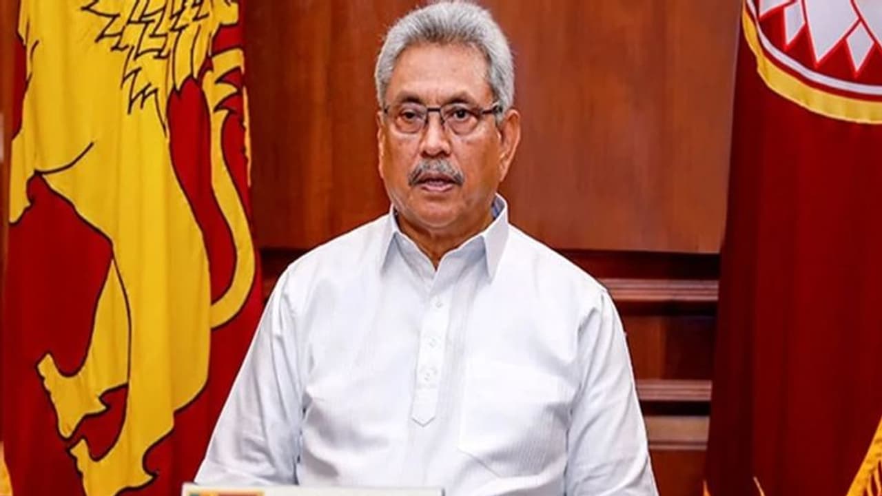 कौन हैं श्रीलंका के राष्ट्रपति गोटबाया राजपक्षे जो अपनी जान बचा देश छोड़ भागने को हुए मजबूर कौन हैं श्रीलंका के राष्ट्रपति गोटबाया राजपक्षे जो अपनी जान बचा देश छोड़ भागने को हुए मजबूर