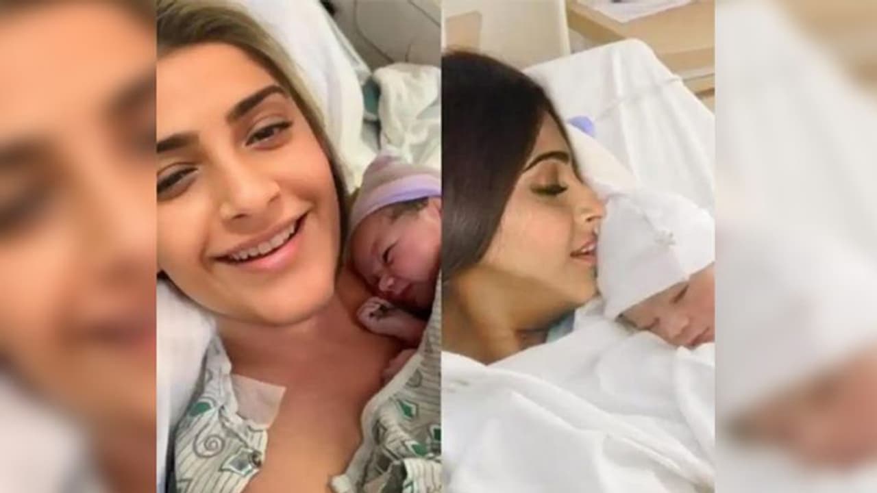 দিদি সোনমের ছেলেকে দেখেই হাউ হাউ করে কেঁদে ফেললেন মাসি রিয়া, একরত্তির ছবি ভাইরাল নিমেষে দিদি সোনমের ছেলেকে দেখেই হাউ হাউ করে কেঁদে ফেললেন মাসি রিয়া, একরত্তির ছবি ভাইরাল নিমেষে