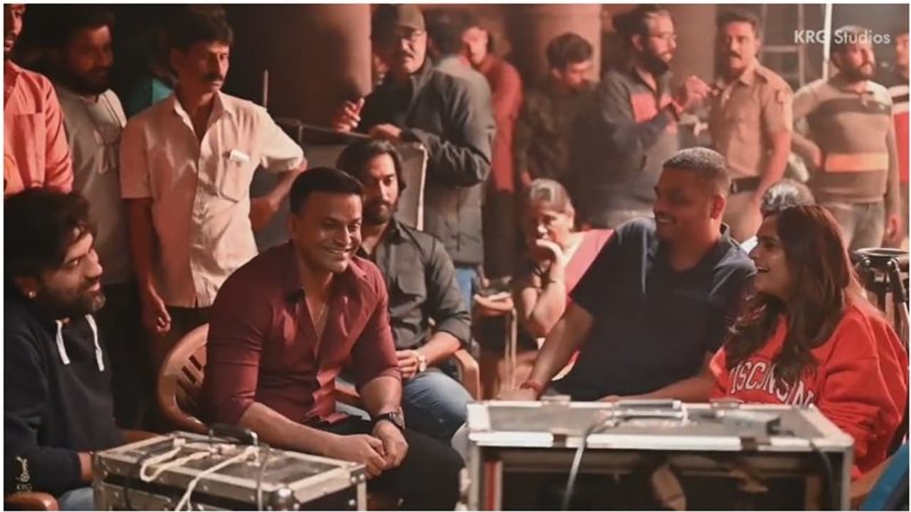  ಧನಂಜಯ್ ಜೊತೆ ಸಿನಿಮಾ ಸೆಟ್‌ನಲ್ಲಿ ರಮ್ಯಾ; ವಿಡಿಯೋ ವೈರಲ್ 