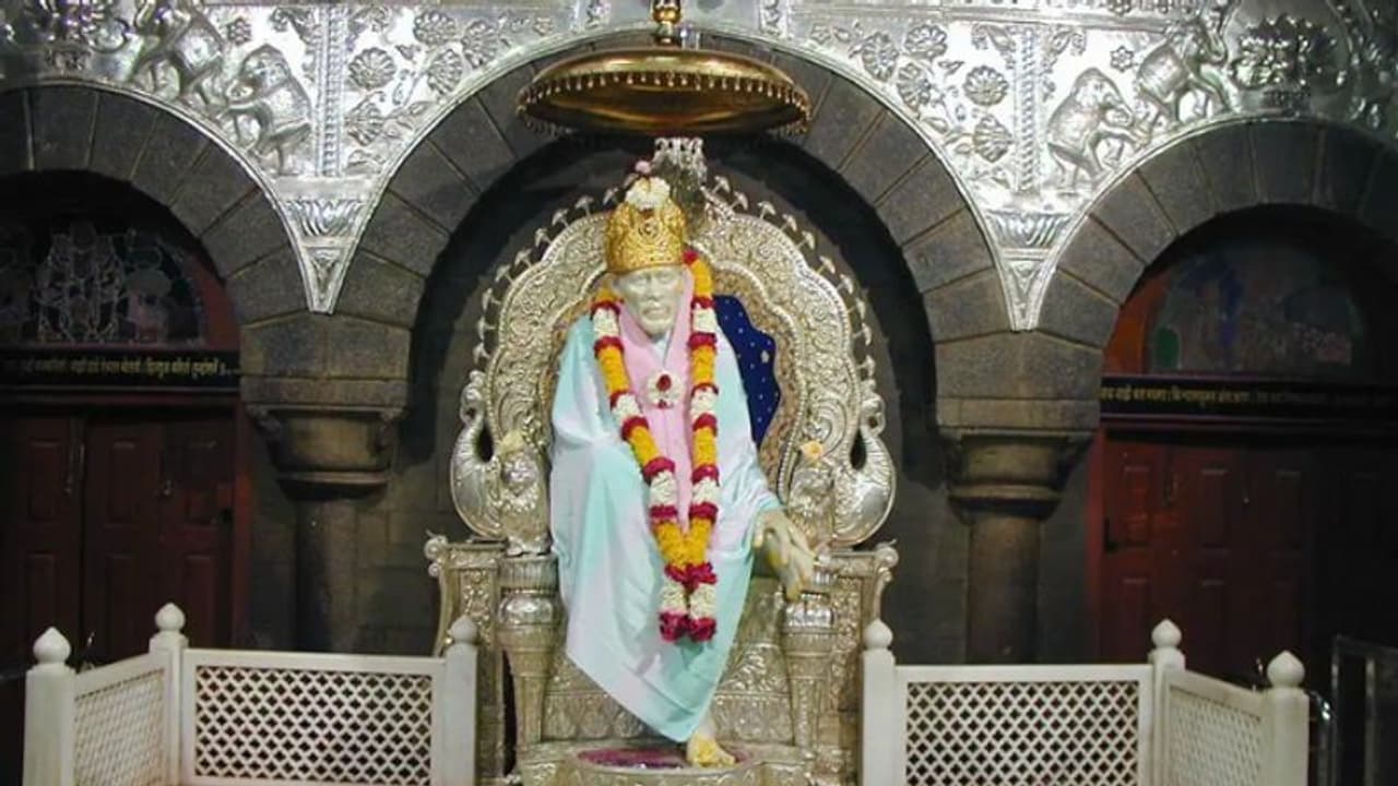 IRCTC ने शुरू किया 11 दिन का नया सस्ता टूर पैकेज, शिरडी साई और ज्योतिर्लिंग के होंगे दर्शन, इतनी है कीमत IRCTC ने शुरू किया 11 दिन का नया सस्ता टूर पैकेज, शिरडी साई और ज्योतिर्लिंग के होंगे दर्शन, इतनी है कीमत