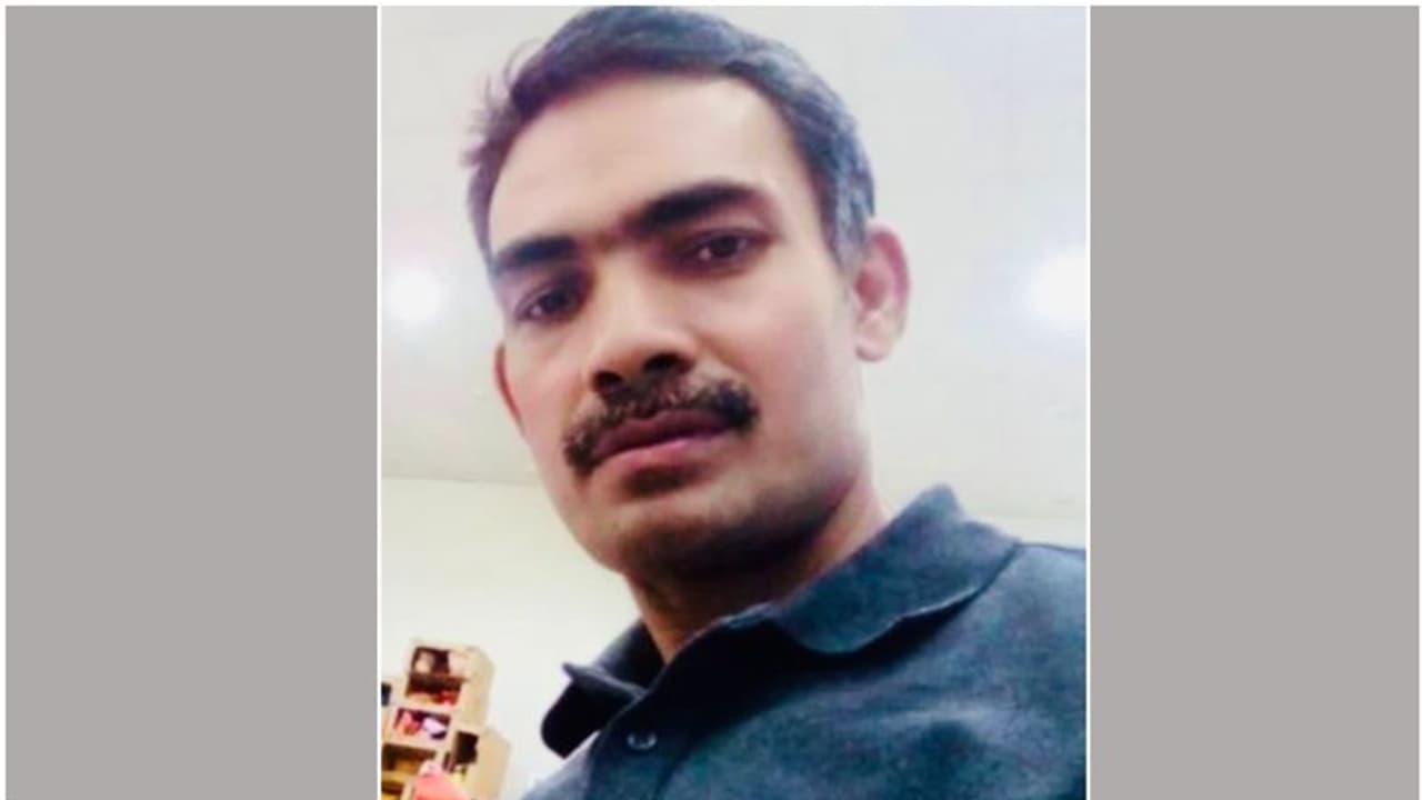 പെരുന്നാള് ദിനത്തില് റോഡ് മുറിച്ചു കടക്കുന്നതിനിടെ വാഹനം ഇടിച്ച് പ്രവാസി മലയാളി മരിച്ചു പെരുന്നാള് ദിനത്തില് റോഡ് മുറിച്ചു കടക്കുന്നതിനിടെ വാഹനം ഇടിച്ച് പ്രവാസി മലയാളി മരിച്ചു