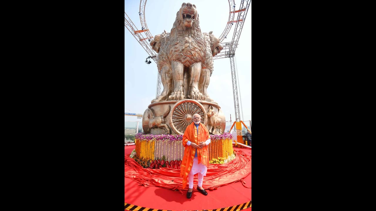 അശോക സ്തംഭ വിവാദം : വിശദീകരണവുമായി കേന്ദ്രം, ആക്രമണം കടുപ്പിച്ച് പ്രതിപക്ഷം അശോക സ്തംഭ വിവാദം : വിശദീകരണവുമായി കേന്ദ്രം, ആക്രമണം കടുപ്പിച്ച് പ്രതിപക്ഷം