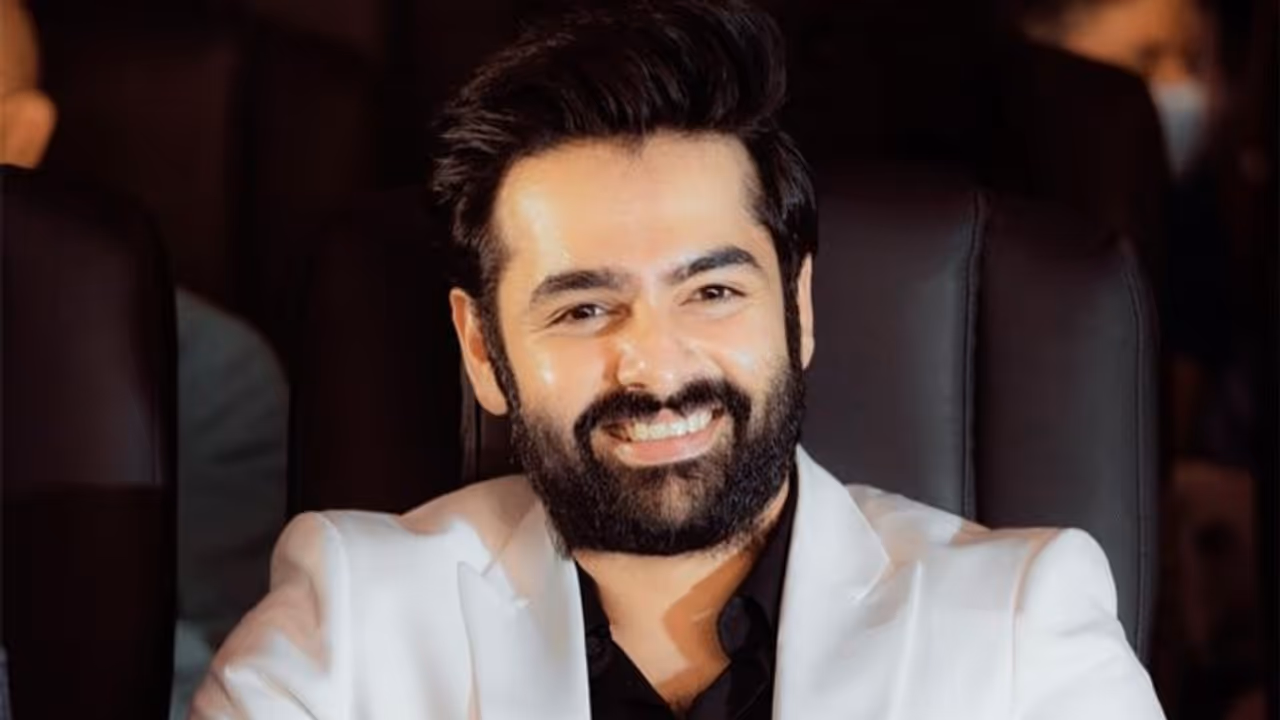 పెళ్లి రూమర్ రావడంతో అనుమానించిన రామ్ పోతినేని మదర్.. షాకైన ఎనర్జిటిక్ స్టార్.. అసలేం జరిగిందంటే? పెళ్లి రూమర్ రావడంతో అనుమానించిన రామ్ పోతినేని మదర్.. షాకైన ఎనర్జిటిక్ స్టార్.. అసలేం జరిగిందంటే?