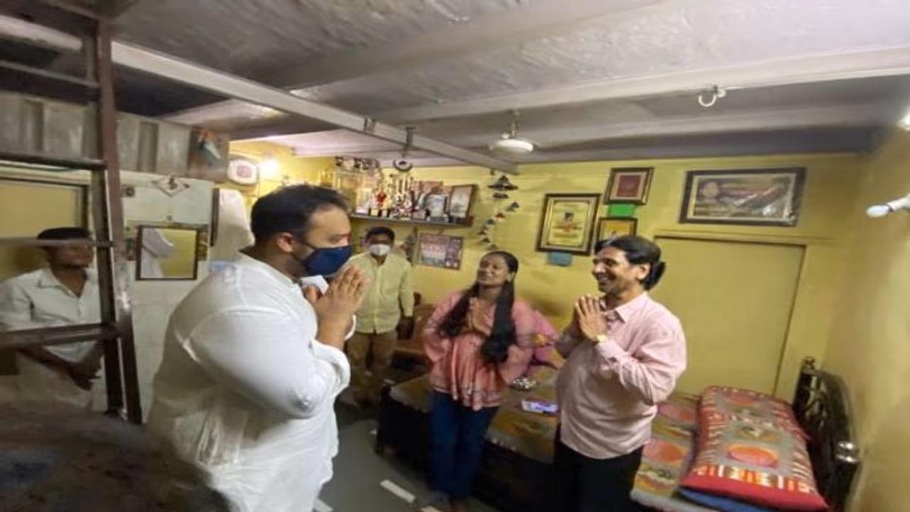 जानिए किस लड़की ने दी थी आतंकी कसाब के खिलाफ गवाही, तीन साल पहले लिखी थी वायरल पोस्ट जानिए किस लड़की ने दी थी आतंकी कसाब के खिलाफ गवाही, तीन साल पहले लिखी थी वायरल पोस्ट