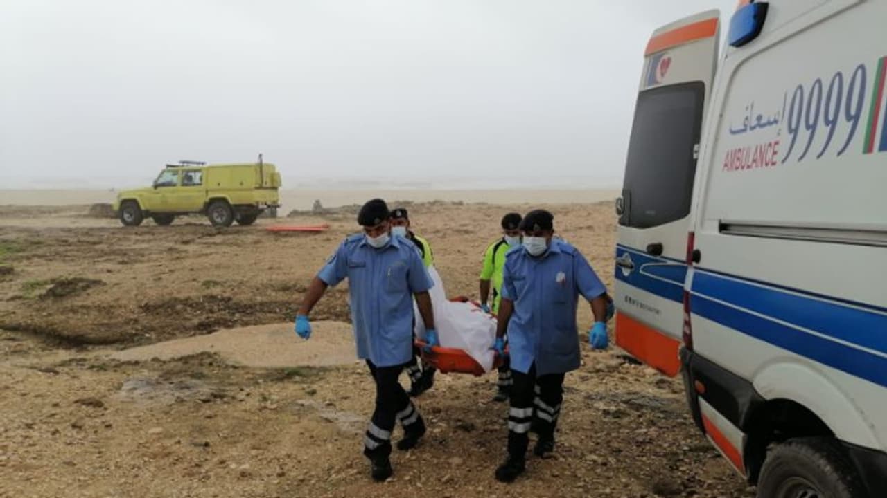 ഒമാനില് കടലില് കാണാതായ രണ്ട് ഇന്ത്യക്കാരുടെ മൃതദേഹങ്ങള് കണ്ടെടുത്തു ഒമാനില് കടലില് കാണാതായ രണ്ട് ഇന്ത്യക്കാരുടെ മൃതദേഹങ്ങള് കണ്ടെടുത്തു