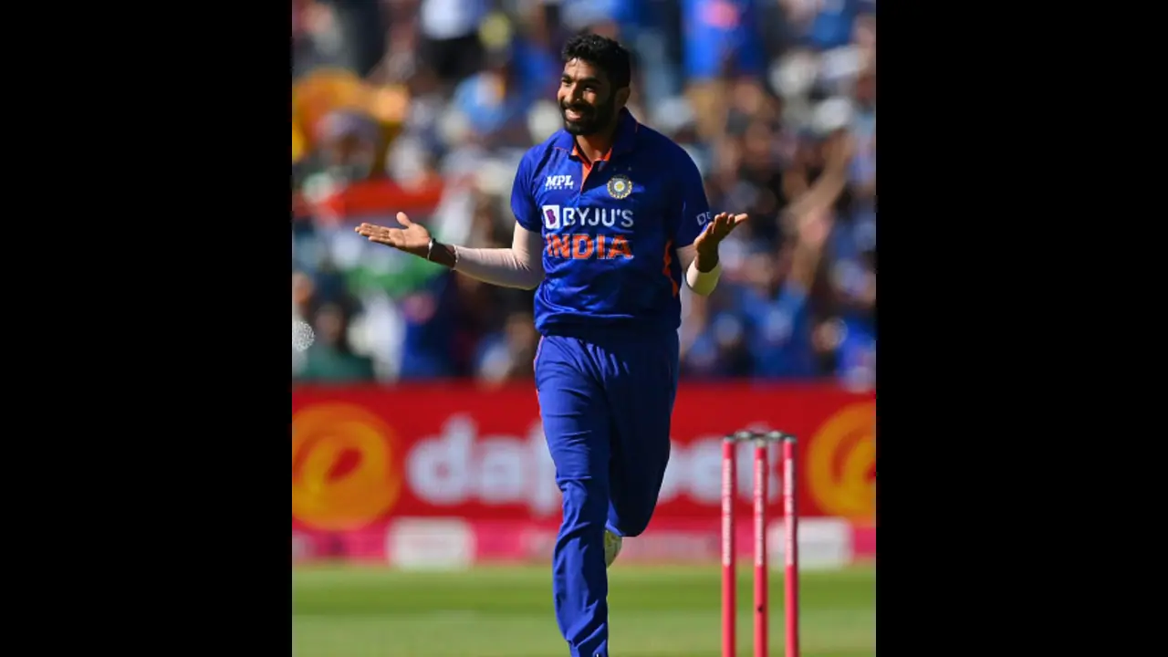 ৬ উইকেট নেওয়ার পরই লম্বা লাফ, নিজের হারানো সিংহাসন ফিরে পেলেন জসপ্রীত বুমরা ৬ উইকেট নেওয়ার পরই লম্বা লাফ, নিজের হারানো সিংহাসন ফিরে পেলেন জসপ্রীত বুমরা