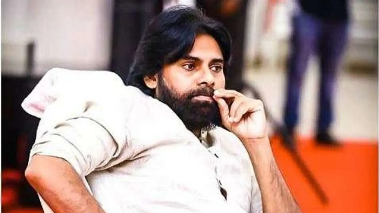 Pawan Kalyan: మా 40 కోట్లు తిరిగి ఇచ్చేయ్ పవన్...? Pawan Kalyan: మా 40 కోట్లు తిరిగి ఇచ్చేయ్ పవన్...?