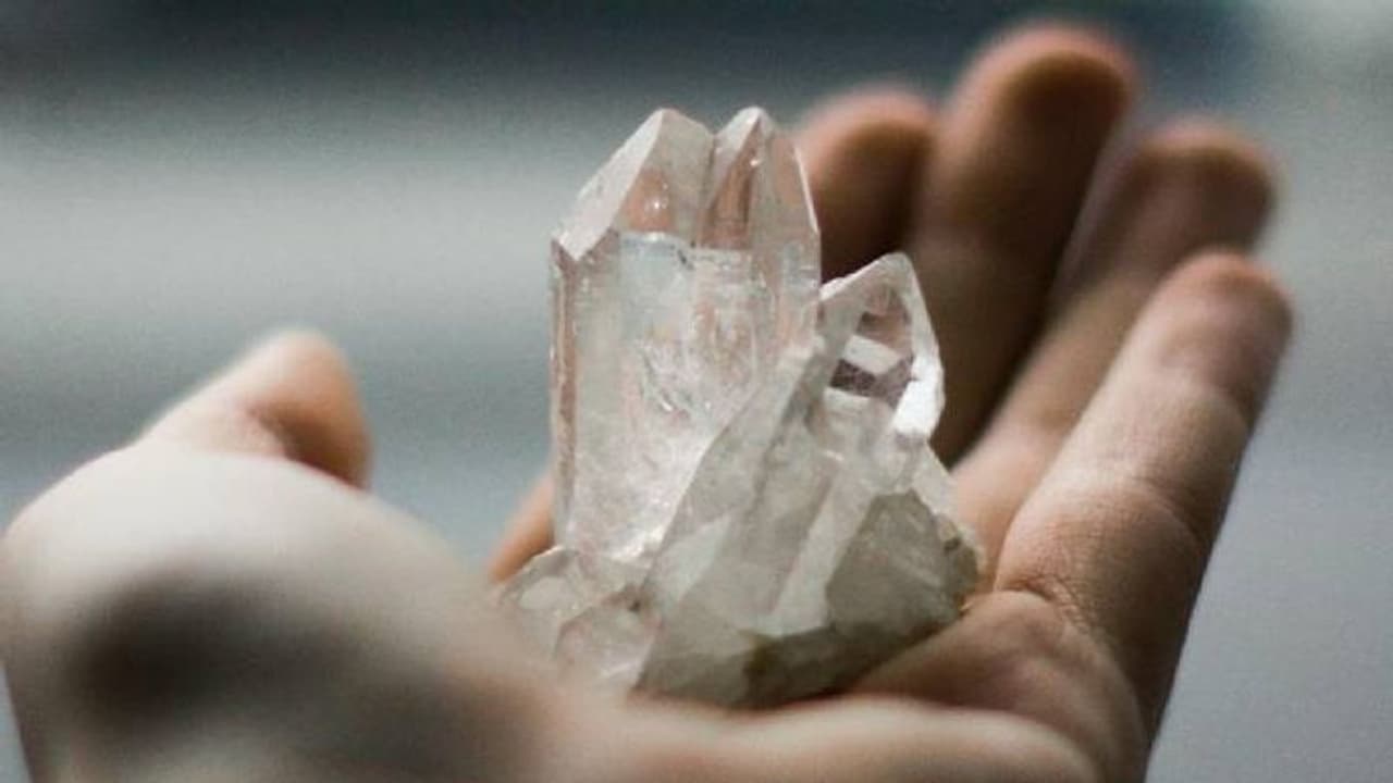 ആരെയും പണക്കാരാക്കുന്ന 'മാന്ത്രികക്കല്ലു'ണ്ട് എന്ന വിശ്വാസം, 70 കാരനെ കൊന്ന് കുഴിച്ചുമൂടി