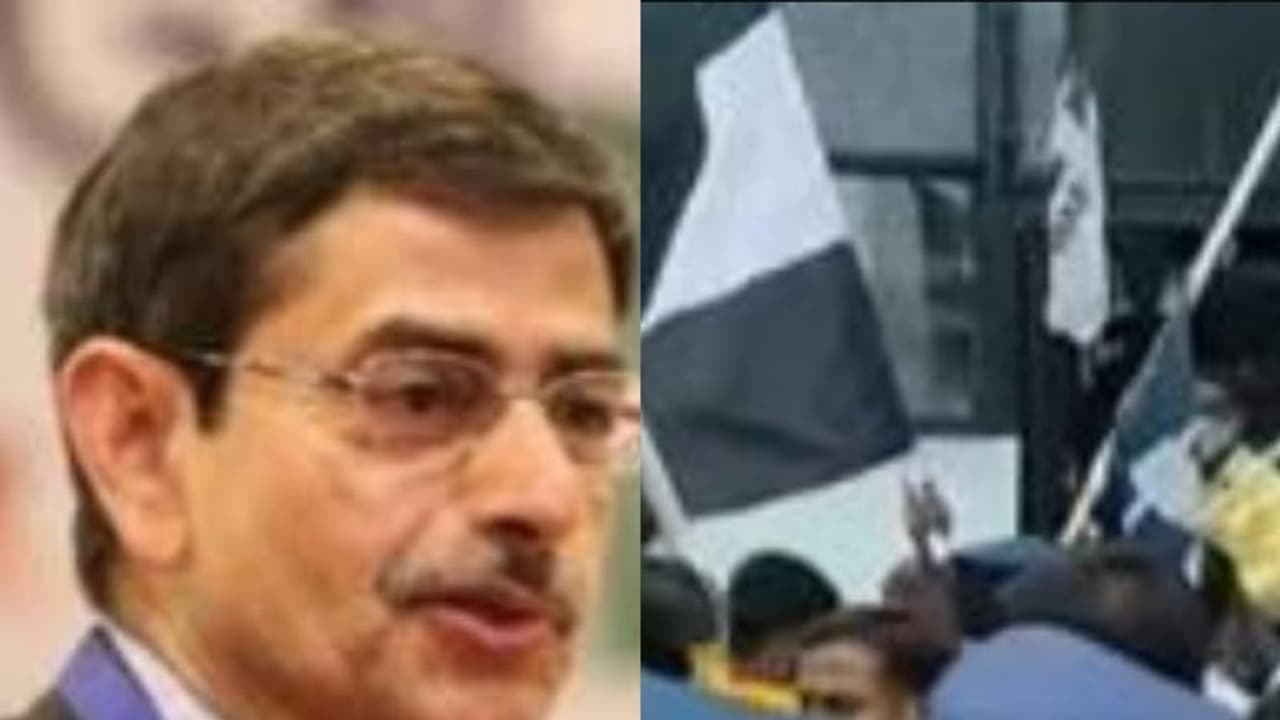 ஆளுநருக்கு எதிராக கருப்புக் கொடி போராட்டம்.. மதுரை காமராஜர் பல்கலை வெளியே பரபரப்பு. ஆளுநருக்கு எதிராக கருப்புக் கொடி போராட்டம்.. மதுரை காமராஜர் பல்கலை வெளியே பரபரப்பு.