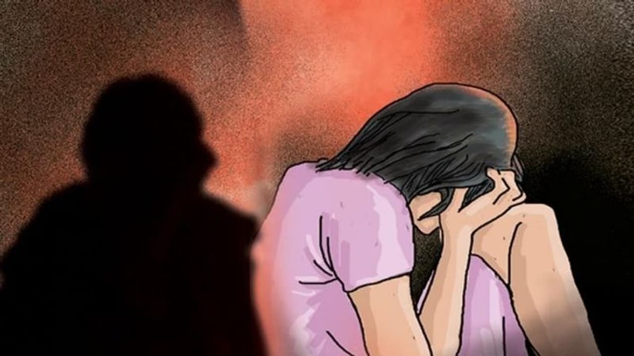 16 வயது சிறுமி கர்ப்பம்.. எஸ்கேப் ஆன காதல் ஜோடிகள்.! அடுத்து நடந்த அதிர்ச்சி சம்பவம்