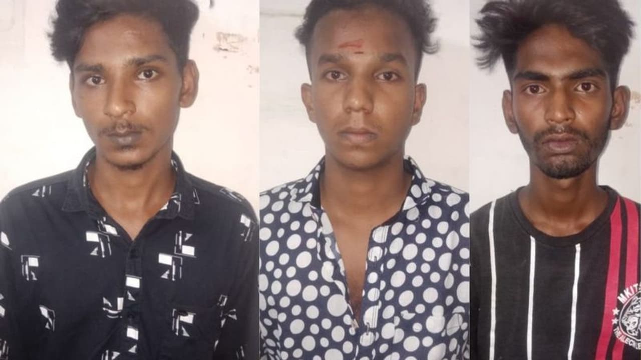 ஆன்லைனில் கஞ்சா விற்பனை… வசமாக சிக்கிய 3 கல்லூரி மாணவர்கள்… அடுத்து நிகழ்ந்தது என்ன? ஆன்லைனில் கஞ்சா விற்பனை… வசமாக சிக்கிய 3 கல்லூரி மாணவர்கள்… அடுத்து நிகழ்ந்தது என்ன?