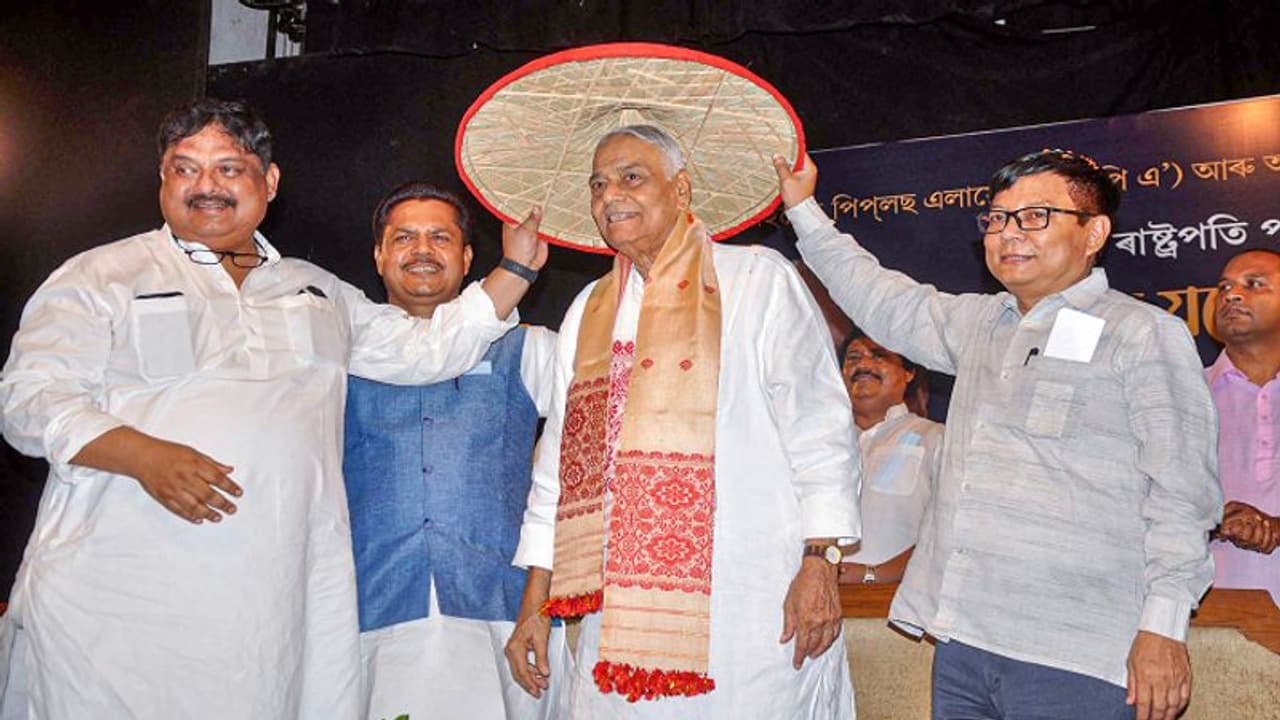 13 जुलाई की 10 बड़ी खबरें: यशवंत बोले राष्ट्रपति बना तो लागू नहीं होगा CAA, ओप्पो के खिलाफ हुई बड़ी कार्रवाई 13 जुलाई की 10 बड़ी खबरें: यशवंत बोले राष्ट्रपति बना तो लागू नहीं होगा CAA, ओप्पो के खिलाफ हुई बड़ी कार्रवाई