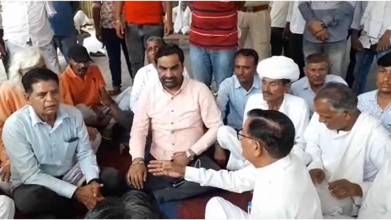 CRPF में सुसाइड मामले में नहीं उठा शवः बेनीवाल का आरोप,सीआरपीएफ दिल्ली के अधीन, तो केंद्र के मंत्री नहीं बोले CRPF में सुसाइड मामले में नहीं उठा शवः बेनीवाल का आरोप,सीआरपीएफ दिल्ली के अधीन, तो केंद्र के मंत्री नहीं बोले