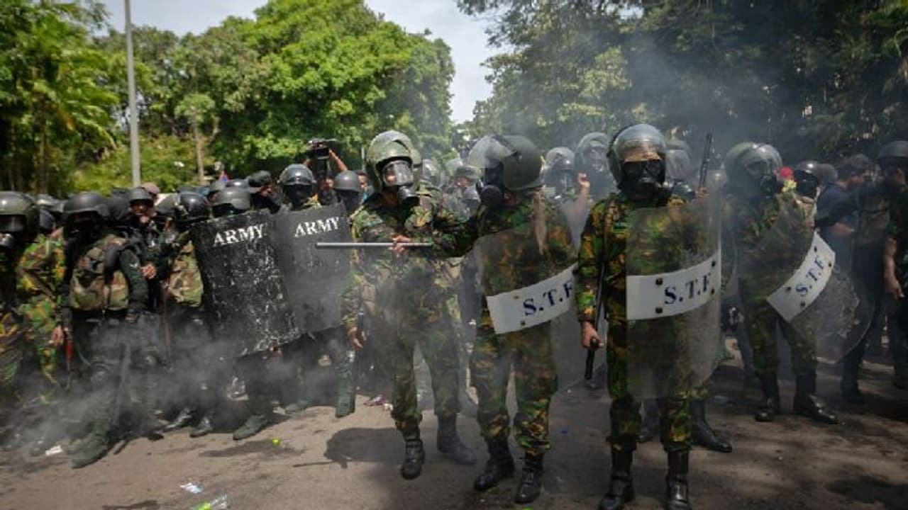 Sri Lankan Crisis: Military crackdown on protesters could worsen situation, warn experts