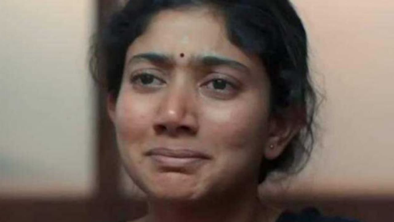 Gargi : സായ് പല്ലവിയുടെ 'ഗാര്ഗി', സ്നീക്ക് പീക്ക് വീഡിയോ Gargi : സായ് പല്ലവിയുടെ 'ഗാര്ഗി', സ്നീക്ക് പീക്ക് വീഡിയോ