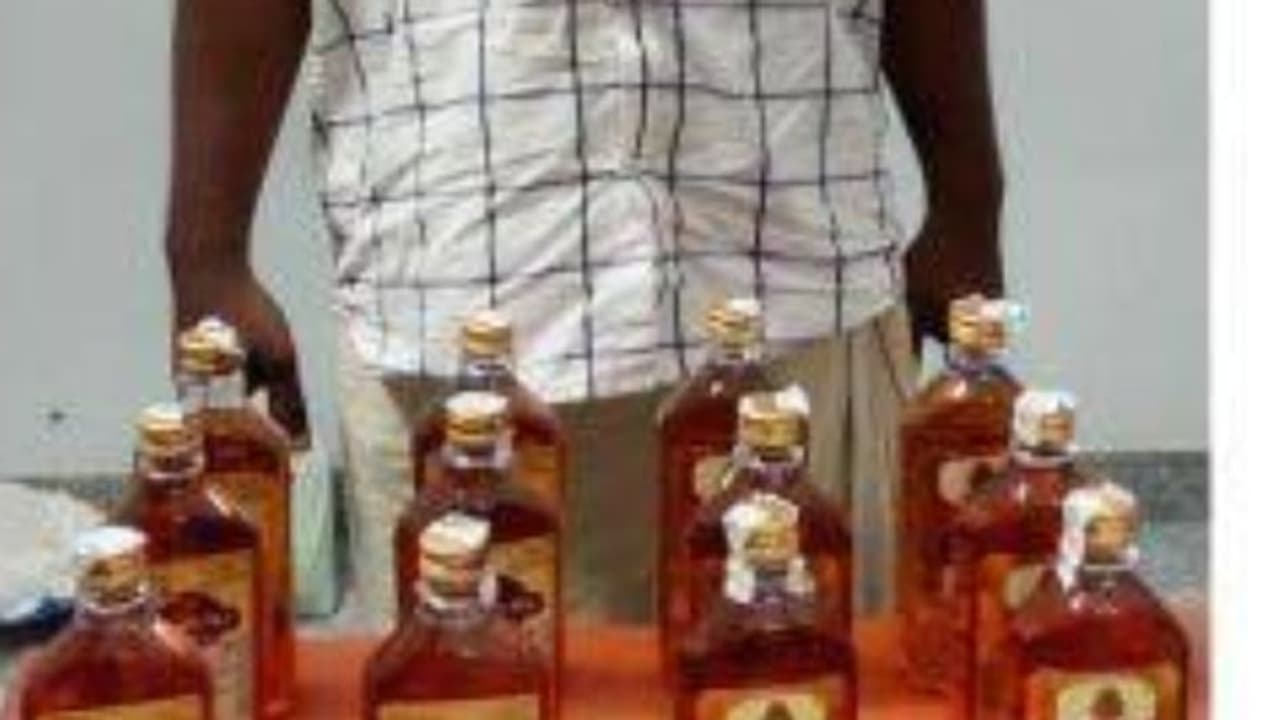 വിൽപ്പനയ്ക്കെത്തിച്ച വിദേശമദ്യവുമായി യുവാവ് പിടിയില്‍