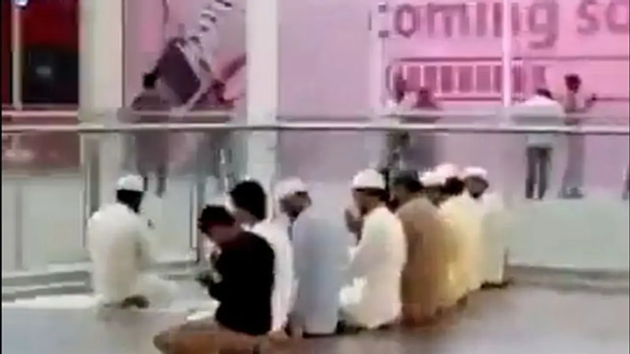 Namaz row in Lucknow heats up, LuLu Mall puts up new notice, Section 144 imposed Namaz row in Lucknow heats up, LuLu Mall puts up new notice, Section 144 imposed