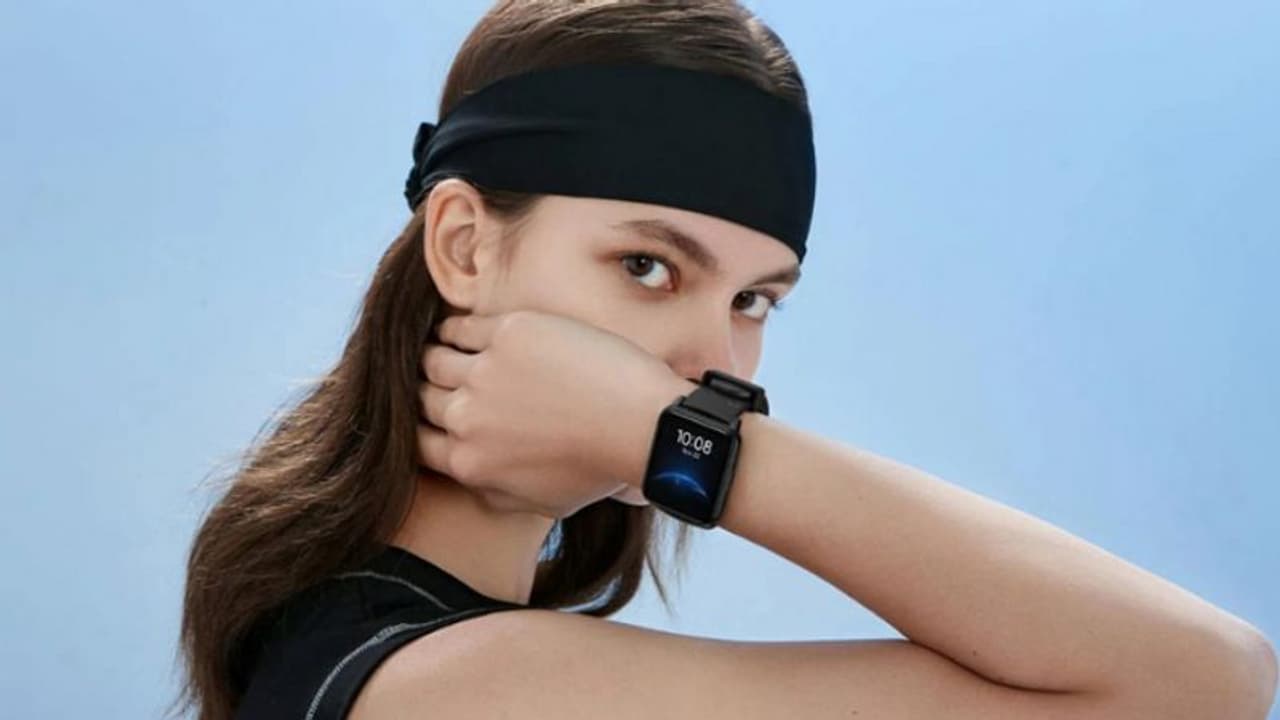 बहुत जल्द इंडिया में लॉन्च होगी Realme Watch 3, हेल्थ पर रखेगी कड़ी नजर, कीमत भी बेहद कम बहुत जल्द इंडिया में लॉन्च होगी Realme Watch 3, हेल्थ पर रखेगी कड़ी नजर, कीमत भी बेहद कम