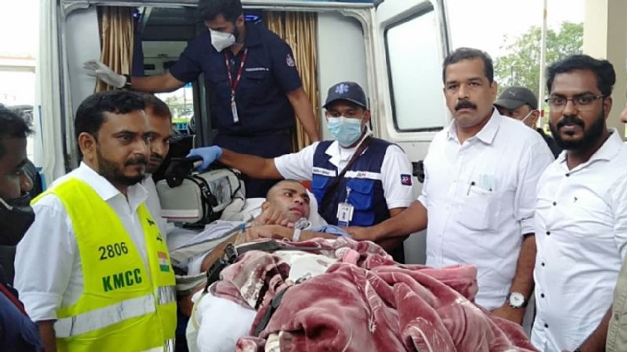 വാഹനാപകടത്തെ തുടര്‍ന്ന് ഒരു വര്‍ഷത്തിലേറെ അബോധാവസ്ഥയില്‍ കഴിയുന്ന പ്രവാസി യുവാവിനെ നാട്ടിലെത്തിച്ചു