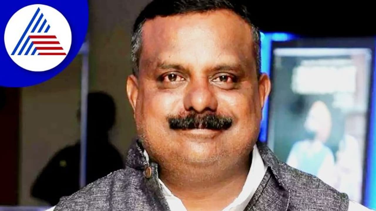 ನಾನೊಬ್ಬನೇ ಕಾರಣ; ಪೆಟ್ರೋಮ್ಯಾಕ್ಸ್ ಸೋಲಿನ ಹೊಣೆಹೊತ್ತ ನಿರ್ದೇಶಕ ವಿಜಯ್ ಪ್ರಸಾದ್ ನಾನೊಬ್ಬನೇ ಕಾರಣ; ಪೆಟ್ರೋಮ್ಯಾಕ್ಸ್ ಸೋಲಿನ ಹೊಣೆಹೊತ್ತ ನಿರ್ದೇಶಕ ವಿಜಯ್ ಪ್ರಸಾದ್