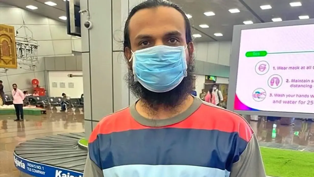 भड़काऊ भाषण देकर राजस्थान की शांति छीनने वाला पकड़ाया, पुलिसवाले सवाल करते रहे... एक का भी नहीं दिया जवाब भड़काऊ भाषण देकर राजस्थान की शांति छीनने वाला पकड़ाया, पुलिसवाले सवाल करते रहे... एक का भी नहीं दिया जवाब