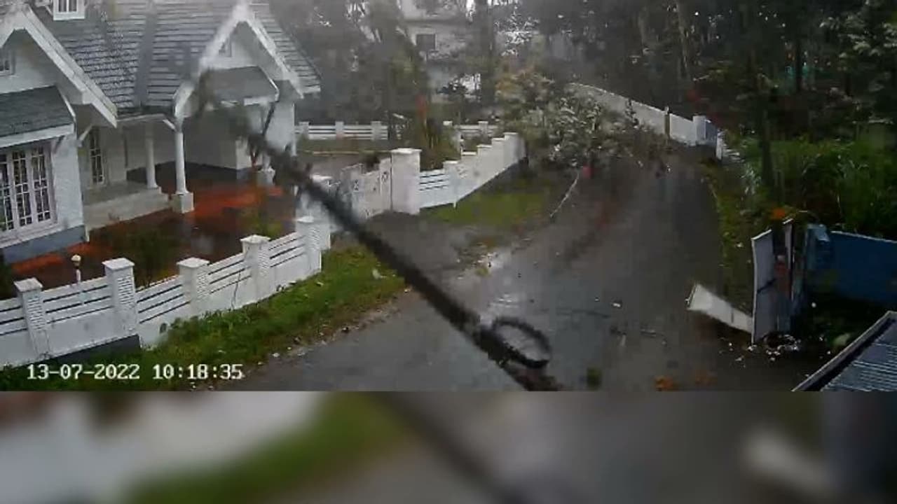 ശക്തമായ കാറ്റിന് കാരണം മേഘ ഘടനയിലെ മാറ്റമെന്ന് വിദഗ്‍ധർ