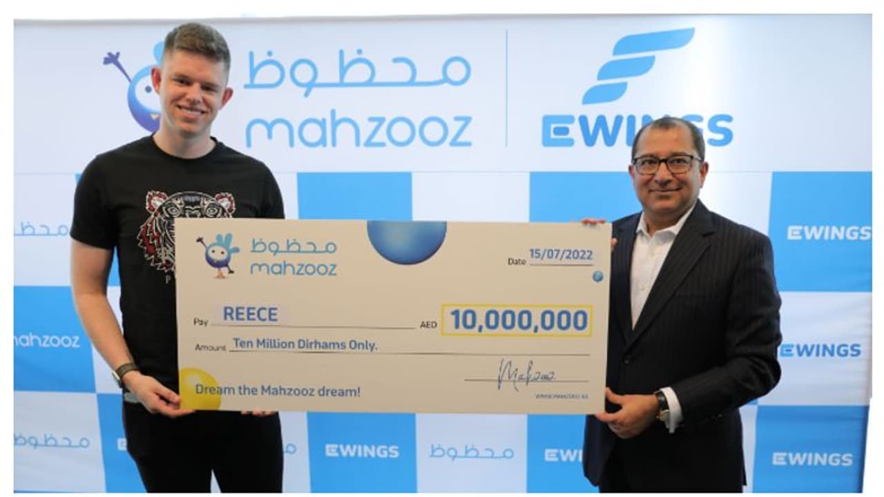 ബ്രിട്ടീഷ് യുവാവിന് വിവാഹ സമ്മാനമായി മഹ്‌സൂസിലൂടെ 10,000,000 ദിര്‍ഹം