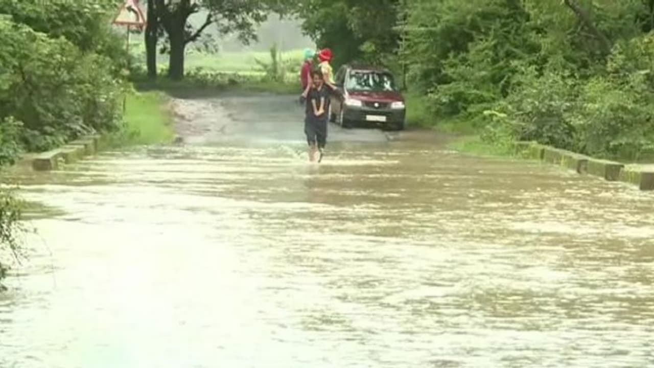 ಖಾನಾಪುರ ತಾಲೂಕಿನಲ್ಲಿ ಭಾರಿ ಮಳೆ, ಗೋಡೆ ಕುಸಿದು ಬಾಲಕ ಸಾವು