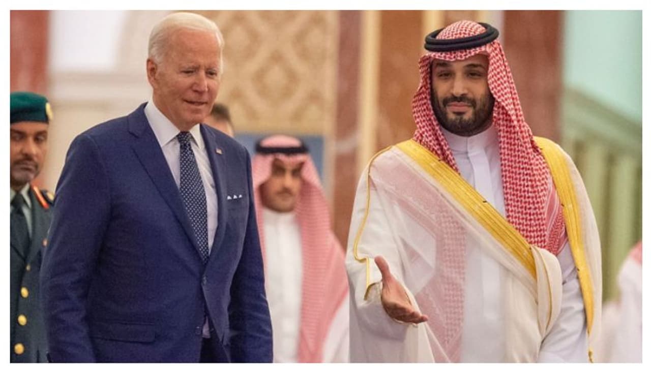 അമേരിക്കന് പ്രസിഡന്റ് ജോ ബൈഡന് സൗദിയിലെത്തി അമേരിക്കന് പ്രസിഡന്റ് ജോ ബൈഡന് സൗദിയിലെത്തി