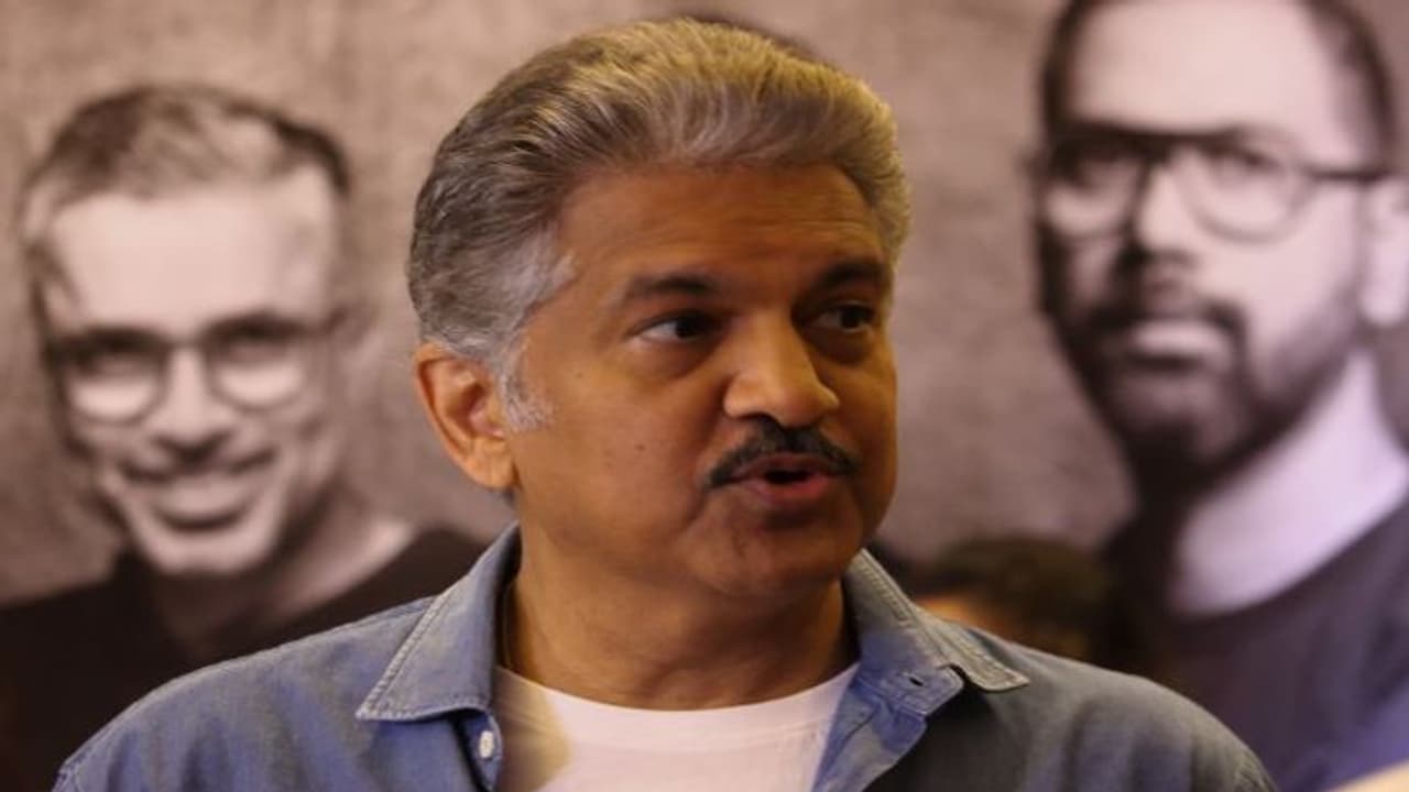 एलन मस्क और ट्विटर डील के बीच ये क्या बोल गए आनंद महिंद्रा, यूजर्स बोले अब क्या होगा 