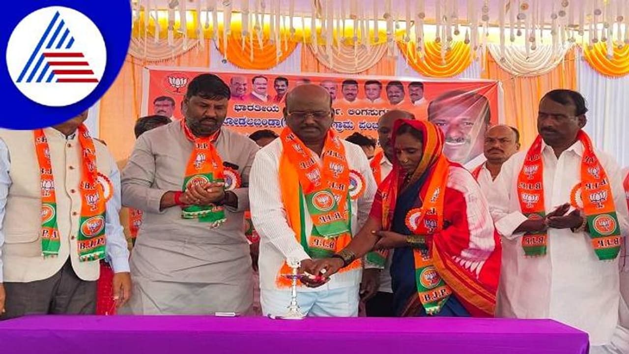 ರಾಜಕಾರಣಿಯ ಆಶ್ವಾಸನೆಗೆ ಸೀರೆ ಬೇಡ, ಸೂರು ಕೊಡಿಸಿ ಎಂದ ವೃದ್ಧೆ..!