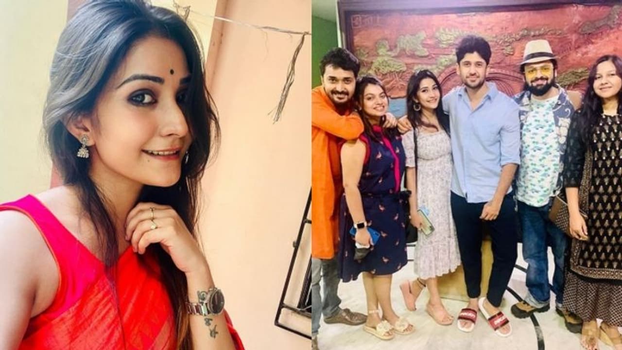 মিঠাইয়ের সেটে দিদিয়া ওরফে কৌশাম্বীর জন্মদিনে কী করলো হল্লা পার্টি মিঠাইয়ের সেটে দিদিয়া ওরফে কৌশাম্বীর জন্মদিনে কী করলো হল্লা পার্টি