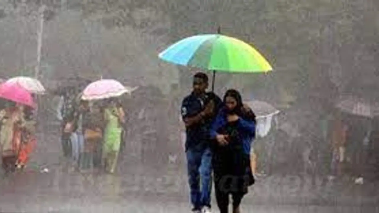 மக்களே உஷார்.. இன்று 13 மாவட்டங்களில் கனமழை.. தொடர்ந்து 3 நாட்களுக்கு தொடர் கனமழை.. வானிலை அப்ட்டேட் மக்களே உஷார்.. இன்று 13 மாவட்டங்களில் கனமழை.. தொடர்ந்து 3 நாட்களுக்கு தொடர் கனமழை.. வானிலை அப்ட்டேட்