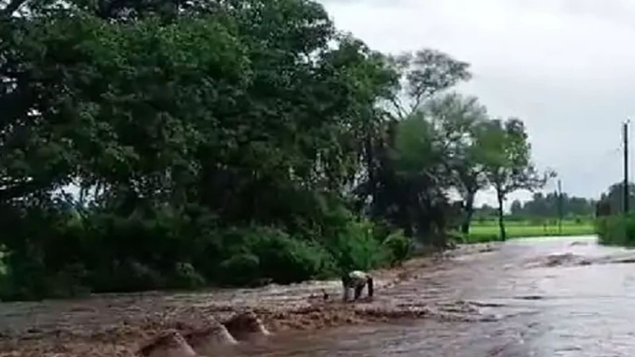 ಬೆಳಗಾವಿಯಲ್ಲಿ ಮುಂದುವರಿದ ವರುಣಾರ್ಭಟ: 13 ಸೇತುವೆಗಳು ಮುಳುಗಡೆ