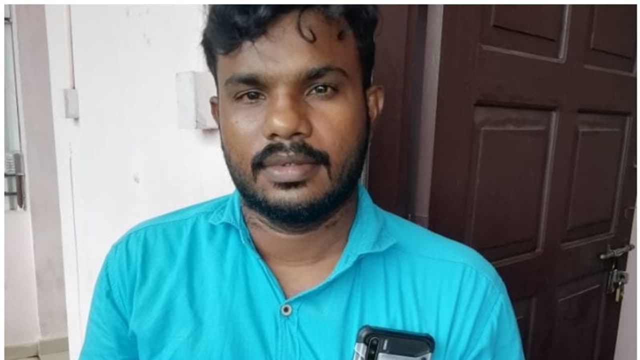 പ്രായ പൂർത്തിയാകാത്ത പെൺകുട്ടിയെ പീഡിപ്പിച്ച കേസ്; പ്രതിക്ക് 40 വര്ഷം കഠിനതടവ് പ്രായ പൂർത്തിയാകാത്ത പെൺകുട്ടിയെ പീഡിപ്പിച്ച കേസ്; പ്രതിക്ക് 40 വര്ഷം കഠിനതടവ്