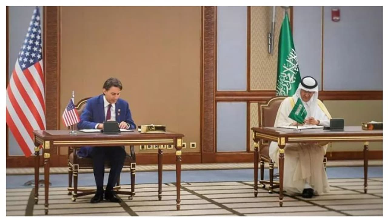 സൗദിയും അമേരിക്കയും വിവിധ മേഖലകളില്‍ 18 സുപ്രധാന കരാറുകളില്‍ ഒപ്പുവെച്ചു