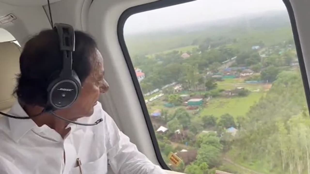 పోలవరం ఎత్తు పెంపు.. మీరే రక్షించాలి : కేసీఆర్కు మొరపెట్టుకుంటోన్న భద్రాచలం వాసులు పోలవరం ఎత్తు పెంపు.. మీరే రక్షించాలి : కేసీఆర్కు మొరపెట్టుకుంటోన్న భద్రాచలం వాసులు