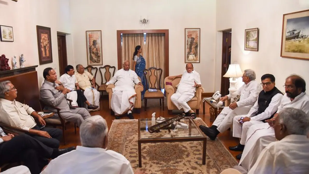 ವಿಪಕ್ಷಗಳ ಮೈತ್ರಿ ಸಭೆಗೆ ಮತ್ತೊಂದು ವಿಘ್ನ, ಬೆಂಗಳೂರು ಮೀಟಿಂಗ್ ಮುಂದೂಡಿಕೆ!