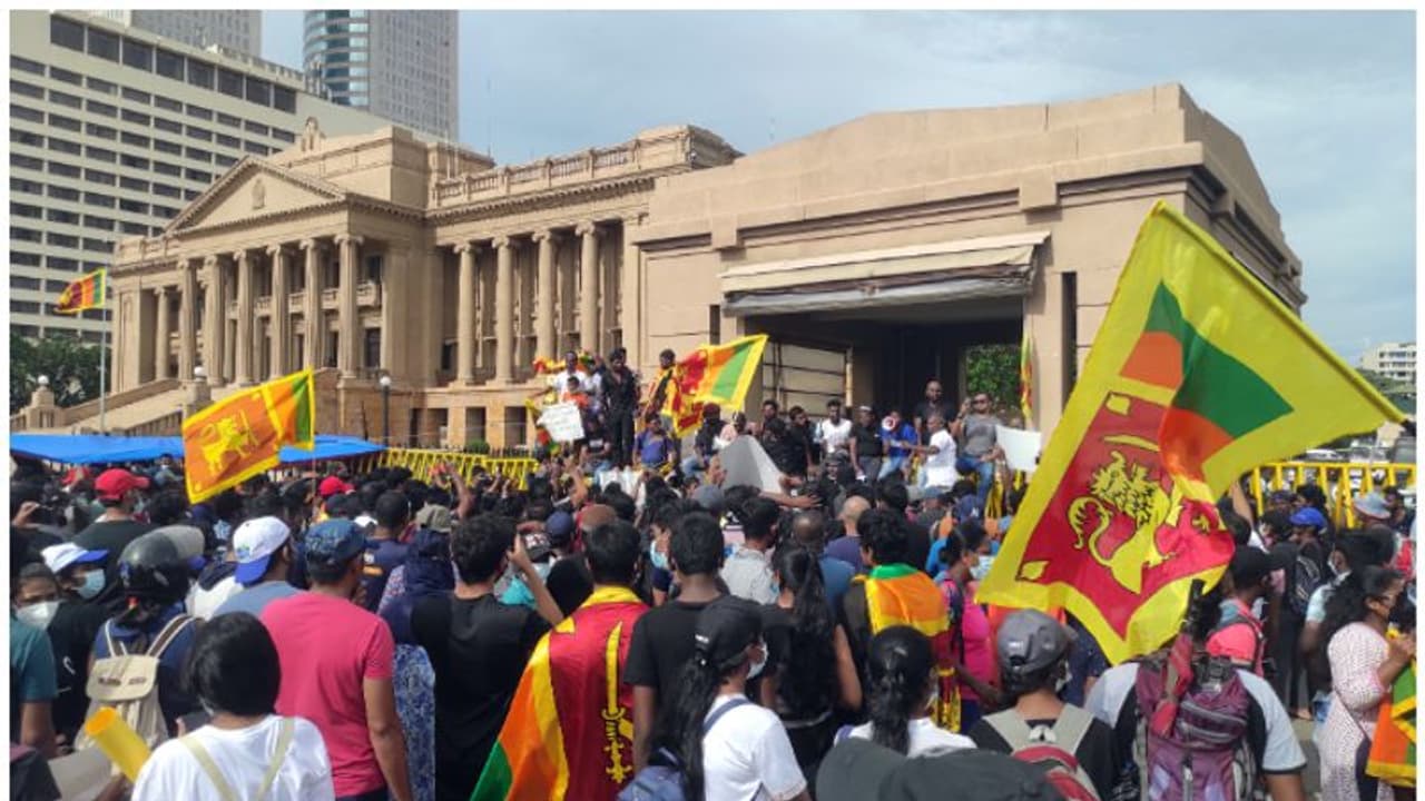 Sri Lanka: റെനില്‍ വിക്രമസിംഗെ പ്രസിഡന്‍റായി തുടര്‍ന്നാല്‍ കടുത്ത പ്രതിഷേധമെന്ന് പ്രക്ഷോഭകര്‍