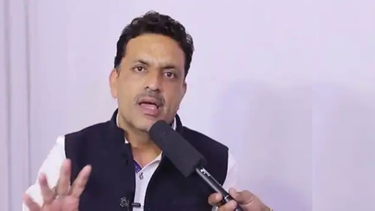 MP निकाय चुनाव: JP नड्डा के ससुराल जबलपुर में हार गई BJP, 23 साल बाद जीती कांग्रेस, जगत बहादुर बने मेयर MP निकाय चुनाव: JP नड्डा के ससुराल जबलपुर में हार गई BJP, 23 साल बाद जीती कांग्रेस, जगत बहादुर बने मेयर