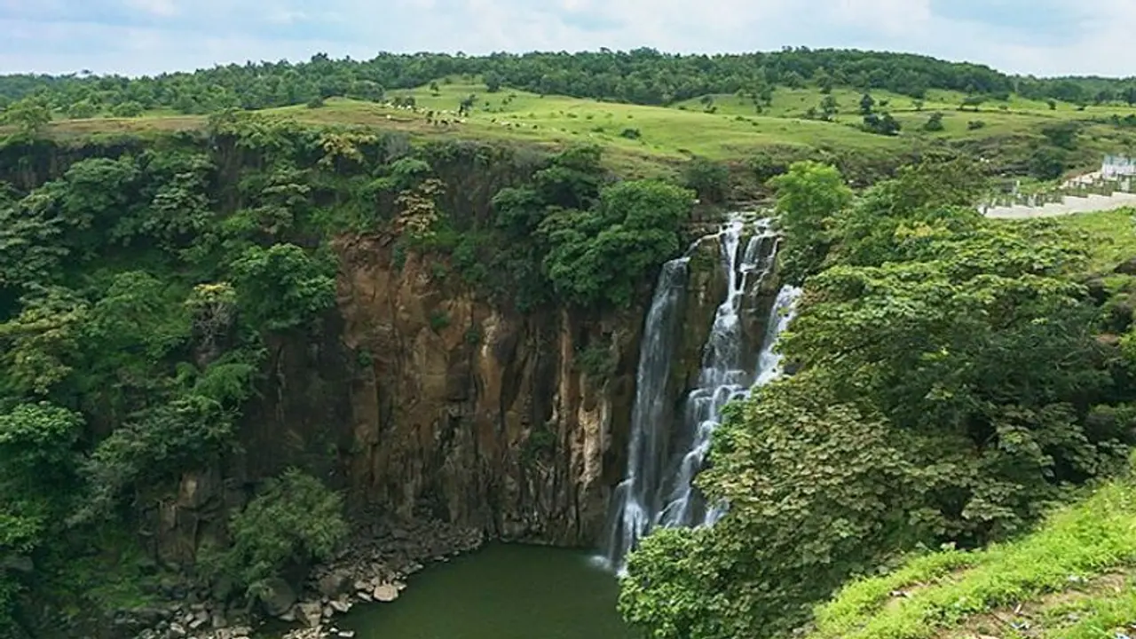आखिर क्यों इस झरने को कहा जाता है मौत का स्पॉट, हर साल बहा ले जाता है कई जिंदगियां आखिर क्यों इस झरने को कहा जाता है मौत का स्पॉट, हर साल बहा ले जाता है कई जिंदगियां