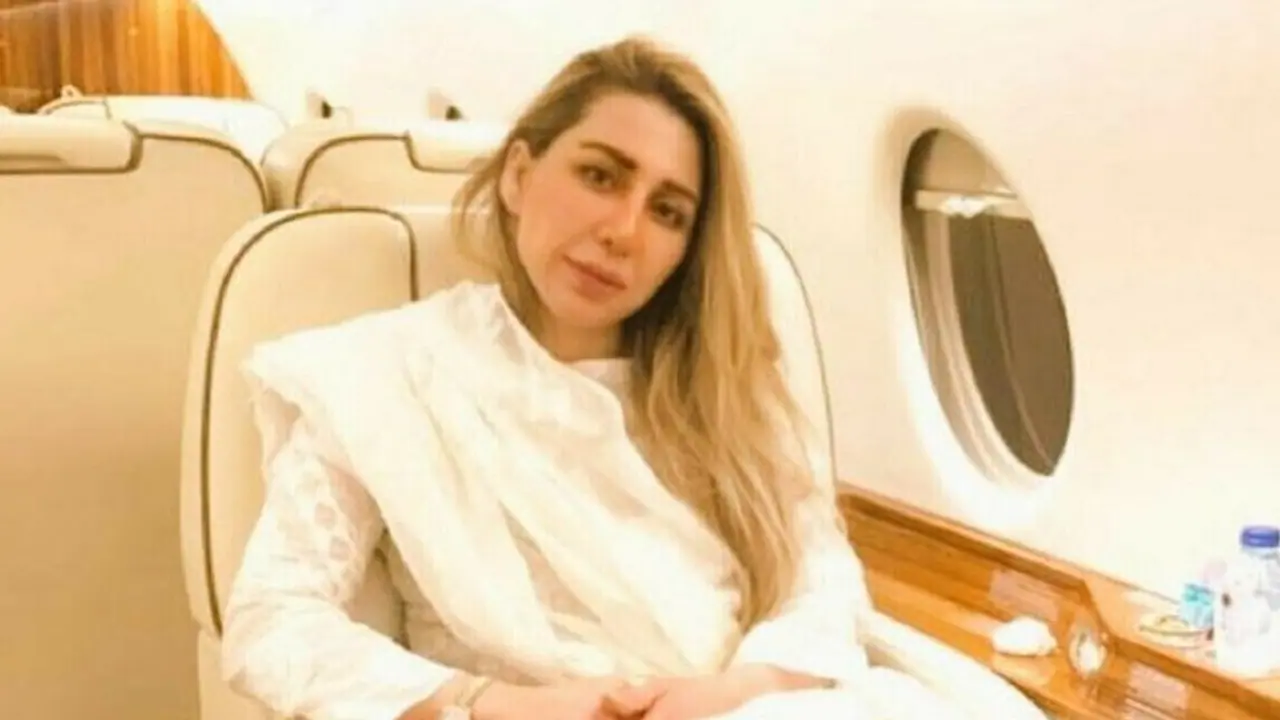 पाकिस्तान की इमरान सरकार में था जलवा, अब भ्रष्टाचार के आरोपों का करना पड़ रहा सामना, जानें कौन हैं फराह गोगी.. पाकिस्तान की इमरान सरकार में था जलवा, अब भ्रष्टाचार के आरोपों का करना पड़ रहा सामना, जानें कौन हैं फराह गोगी..