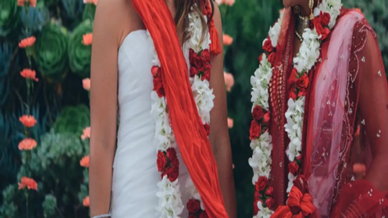 यहां 2 लड़कियों ने आपस में की शादी, लेकिन परिवारवालों के लिए आफत बना यह अनोखा विवाह
