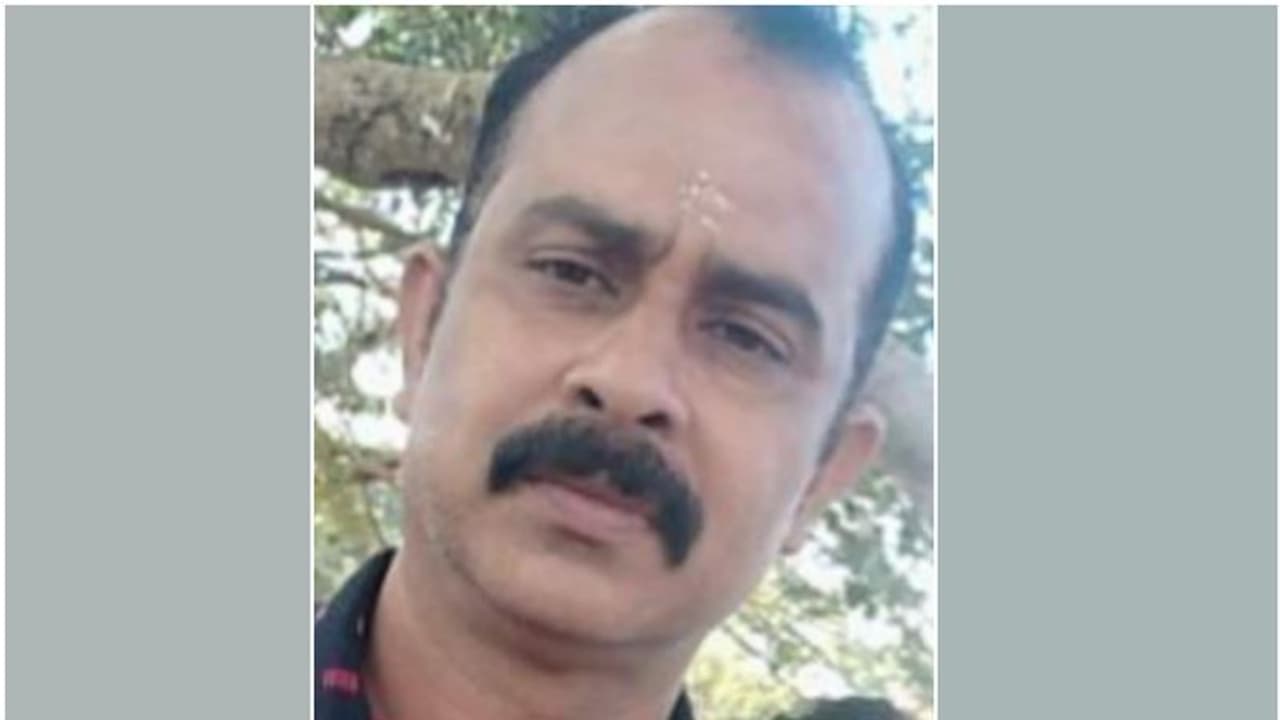 നെഞ്ചുവേദനയെ തുടര്ന്ന് ആശുപത്രിയില് പ്രവേശിപ്പിച്ച പ്രവാസി മലയാളി മരിച്ചു നെഞ്ചുവേദനയെ തുടര്ന്ന് ആശുപത്രിയില് പ്രവേശിപ്പിച്ച പ്രവാസി മലയാളി മരിച്ചു