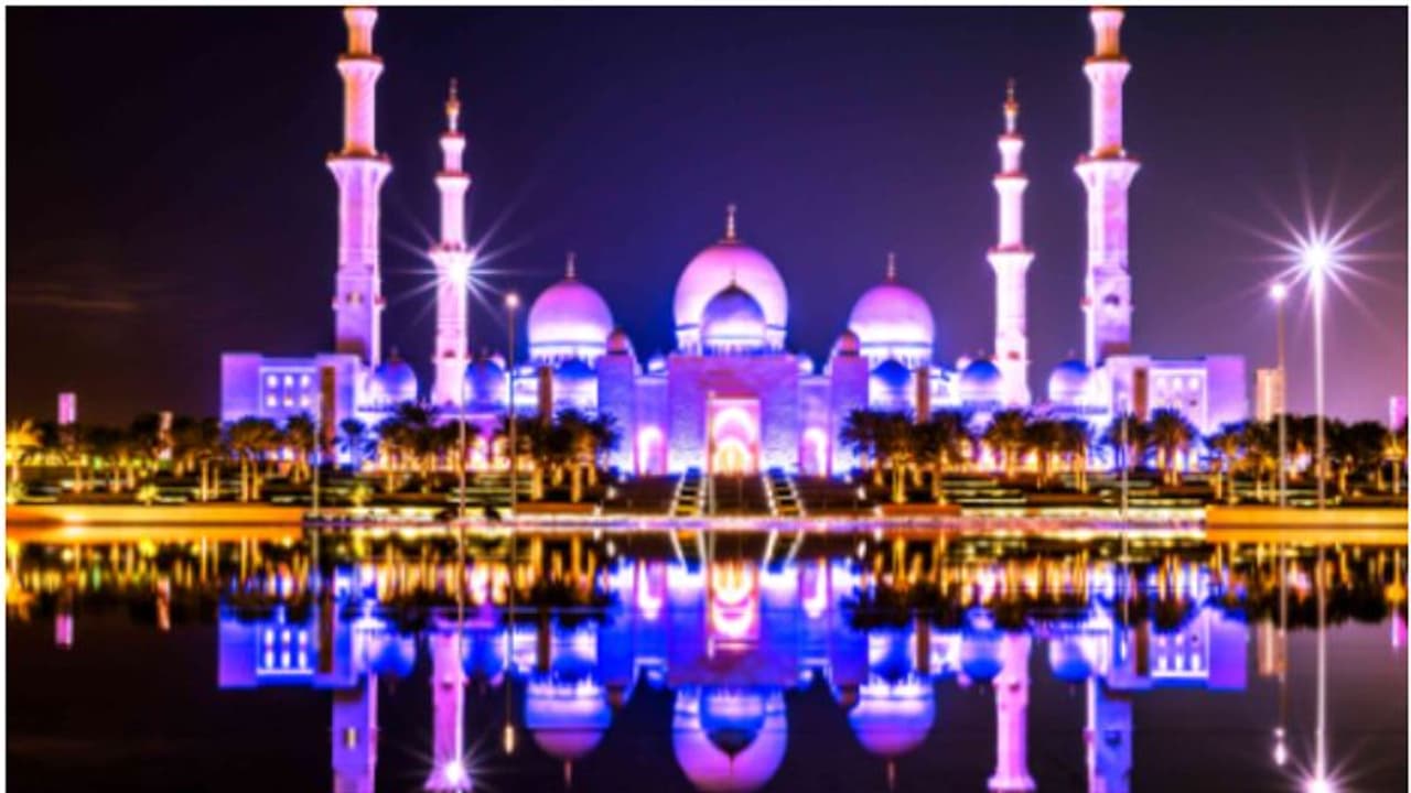 ലോകത്തെ മനോഹര കാഴ്ചകളുടെ പട്ടികയില്‍ ശൈഖ് സായിദ് മോസ്‌കും ദുബൈ ഫൗണ്ടനും