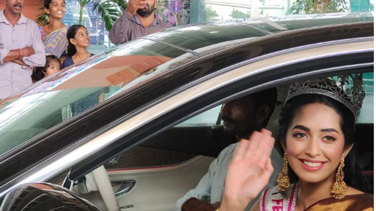 ‘ಮಿಸ್ ವರ್ಲ್ಡ್’ ನನ್ನ ಗುರಿ: ಮಿಸ್ ಇಂಡಿಯಾ ಸಿನಿ ಶೆಟ್ಟಿ ‘ಮಿಸ್ ವರ್ಲ್ಡ್’ ನನ್ನ ಗುರಿ: ಮಿಸ್ ಇಂಡಿಯಾ ಸಿನಿ ಶೆಟ್ಟಿ