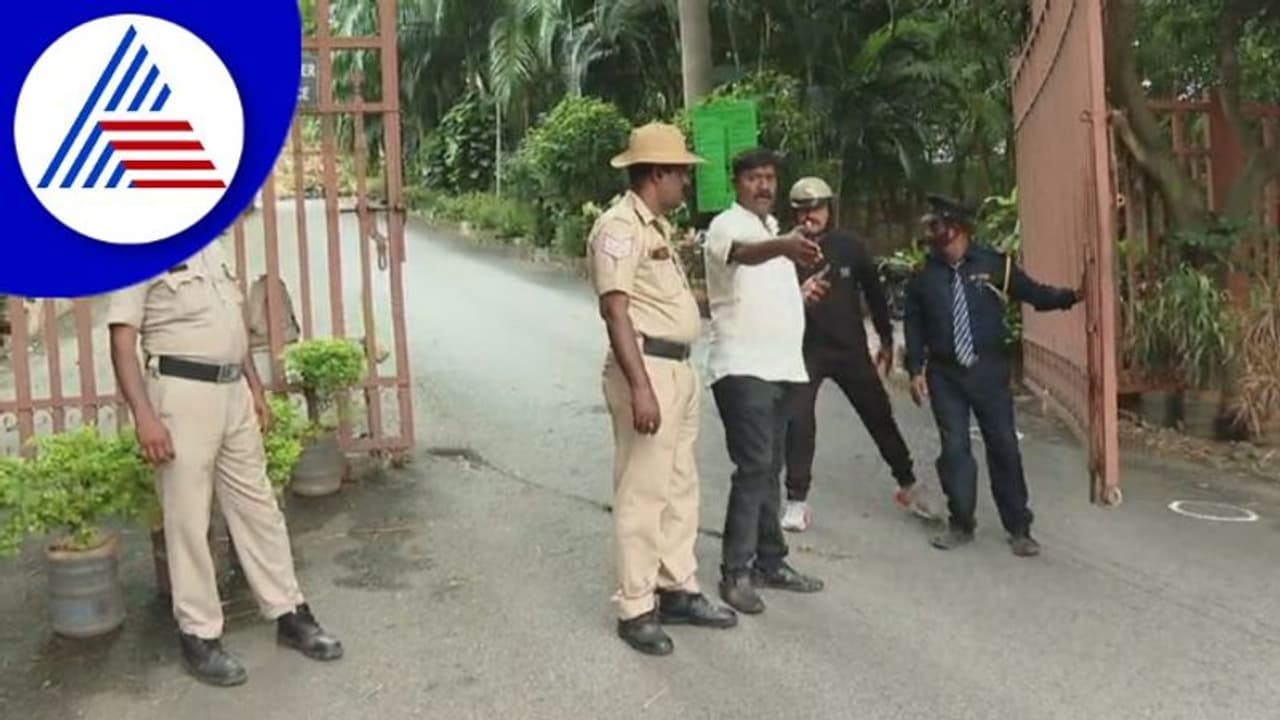 ಡಿಕೆಶಿ ಶಾಲೆಗೆ ಹುಚ್ಚ ವೆಂಕಟ್‌ ಹೆಸರಲ್ಲಿ ಬಾಂಬ್‌ ‘ಮೇಲ್‌’!