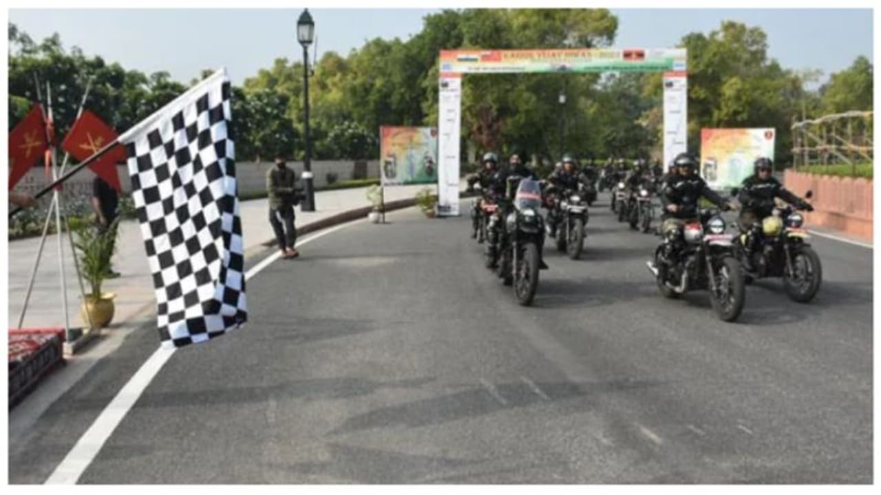 കാർഗിൽ യുദ്ധവീരന്മാരുടെ സ്‍മരണ, മോട്ടോർ സൈക്കിൾ റാലിയുമായി ഇന്ത്യൻ സൈന്യം